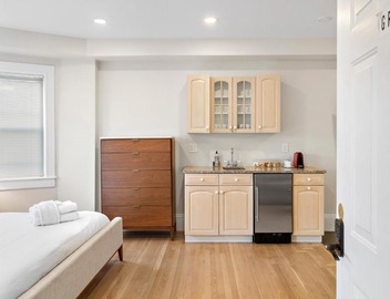 Charlesgate Suites 5