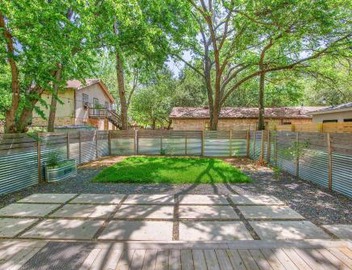 East Austin Pool Home Perfect for ACL, F1 & Football Events, Fenced Yard 2