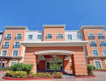 Embassy Suites Valencia 3