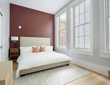 Hearing-Accessible Stay on Canal Street | Walk to French Quarter | The Harlequin 3
