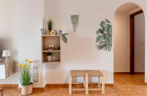 Roda Apartment | Ático con terraza-solárium y piscina 4-6 personas WIFI A/C