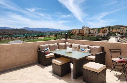 Vera Apartment | Ático Esquinero con Vistas al Valle del Este y a al mar con Piscina Comunitaria