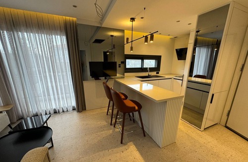 Cesme Apartment | Çiftlikköy'de denize, doğaya ve popüler gezilecek yerlere yakın tatil eviniz!