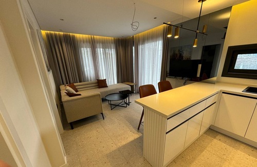 Cesme Apartment | Çiftlikköy'de denize, doğaya ve popüler gezilecek yerlere yakın tatil eviniz!