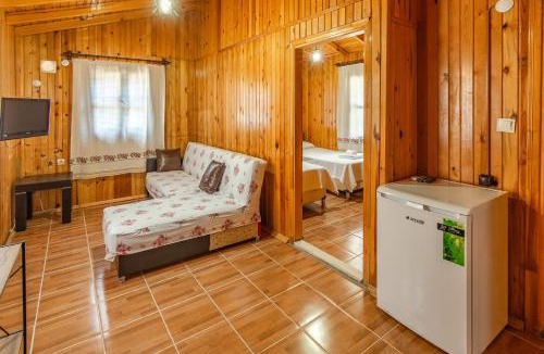 Palamutbuku Hotel | ÇUHADAR AHŞAP EVLERİ