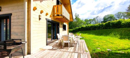 Foncine-le-Haut Ski Chalet | Évasion jurassienne, séjour cosy bois