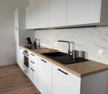 Sauveterre-De-Guyenne Apartment | ô Vignes & Bastides " L'échappée Lapébie ", appartement cosy