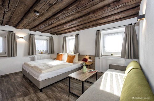 Nordwestliche Außenstadt Hotel | Übernachten in der Tenne