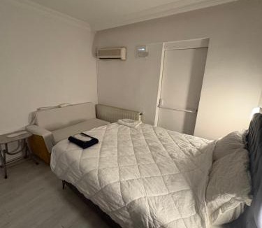 Uskudar Apartment | Üsküdar Sahil Konaklama
