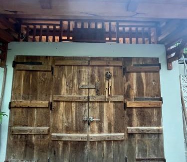 Son Tay House | Đường lâm village homestay