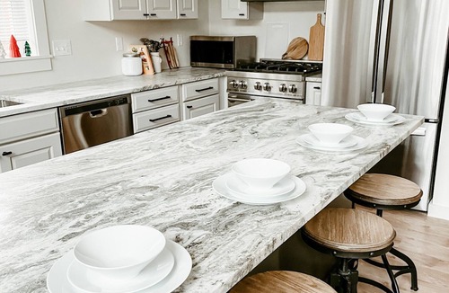 Eidelweiss Village House | ʕ ᴥ ʔ Mountain views, minutes to beaches, family friendly, close to N Conway.
