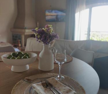 Kymi-Aliveri Apartment | Ανέμη