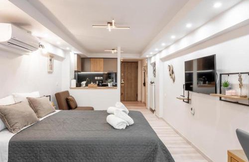 Larissa Apartment | ΕΥ. CENTRAL STUDIO