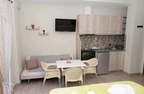 Pefki Apartment | Ύδνα studios