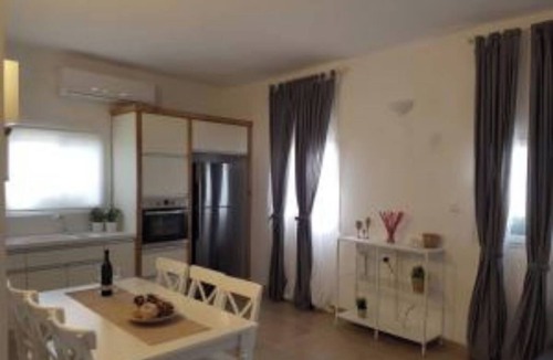 Bene Beraq Villa | אבני החושן- Avnei Hoshen - Suite with Sea View