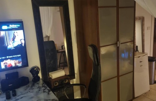 Ramat Gan Apartment | יחידה עצמאית בתוך דירה - רמת גן