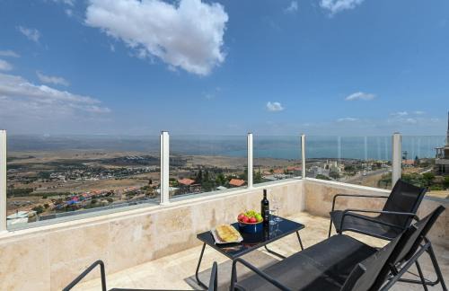 Nof Kinneret Apartment | נוף העמק - דירה מהממת עם נוף עוצר נשימה