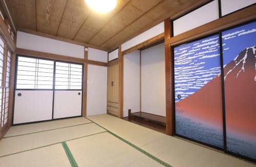 Fujiyoshida Apartment | サムライホテル 富士山ビュー 富士山駅7分 河口湖駅まで2駅 12名可