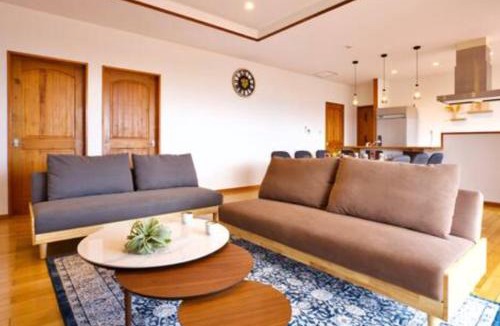 Nakama Apartment | ビーチまで2分 BBQ カラオケ可能 最大14名で楽しめる人気エリア恩納村貸切villa サーム121