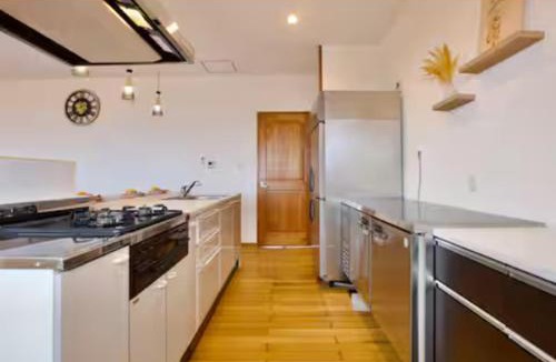 Nakama Apartment | ビーチまで2分 BBQ カラオケ可能 最大14名で楽しめる人気エリア恩納村貸切villa サーム121