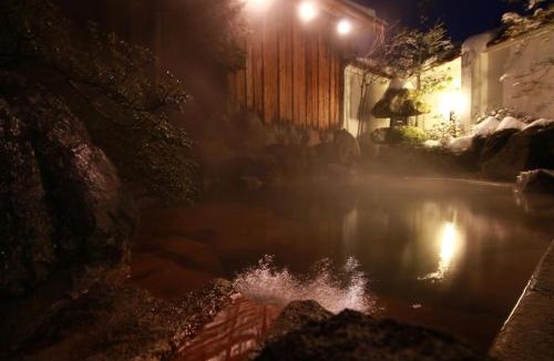 Nakayamadaira Onsen Hotel | 姥の湯
