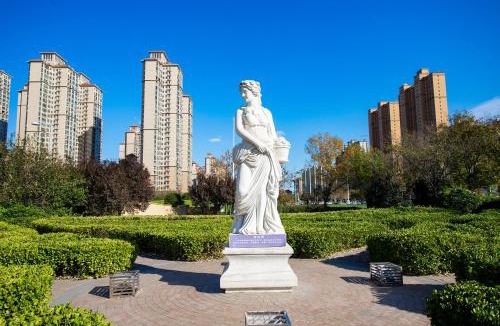 Wenfeng District Hotel | 安阳华强诺华廷酒店