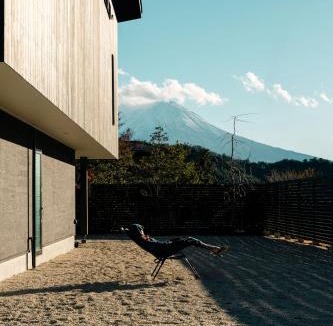 Oishi Villa | 富士山望むプライベートヴィラ 900平方メートルの敷地を貸切利用 憩 ikoi Fuji サウナ 4Kシアター
