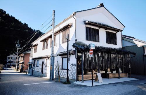 Toyota Hostel | 小鳩屋