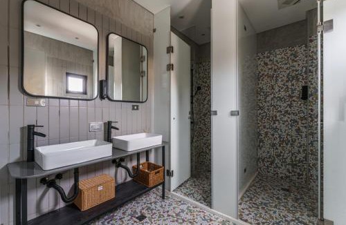 Zhutian House | 德旅店 Dehostel