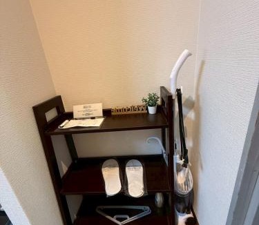 Shinsekai Apartment | 恵美須東 one room