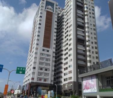 East District Apartment | 悠然宅