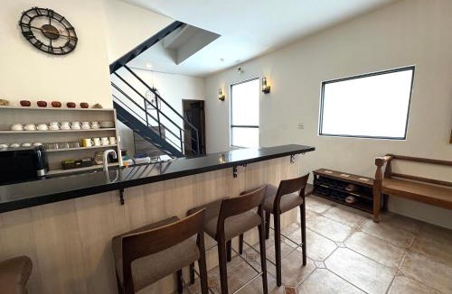 West Central District House | 日安蝸牛