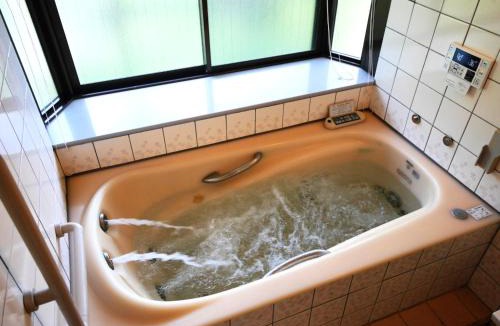 Ise House | 横輪弘法の宿