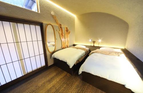 Hachiman-cho Apartment | 水と翠