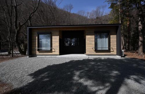 Minobu Other | 浩庵キャンプ場 本栖湖畔 キャビン Cabins at Lake Motosu Kouan campground cottages, bungalows
