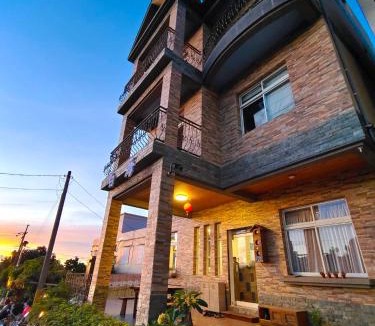 Liuqiu House | 白海民宿