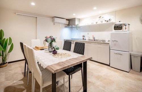 Tsuruhashi House | 米御 临鹤