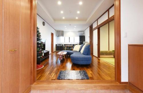 Tokeshi Apartment | 読谷ORENCHi