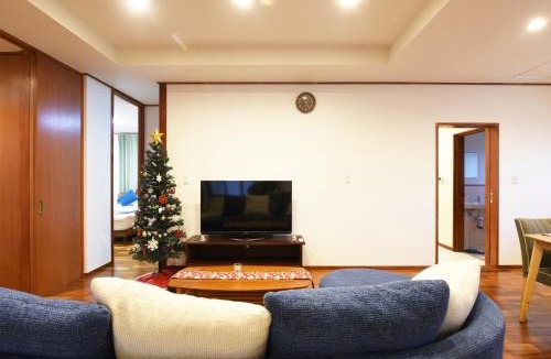 Tokeshi Apartment | 読谷ORENCHi