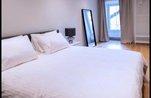 Visp Apartment | ꨄ Visp Chic for 2