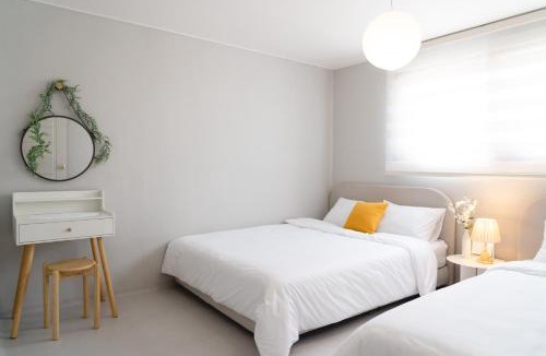 Seo-gu Apartment | 스테이솜