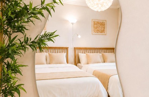 Yeonhui-dong Apartment | 오픈할인#홍대입구역#최대7명#1층#최신에어컨#세탁건조기#경복궁#성수#한강