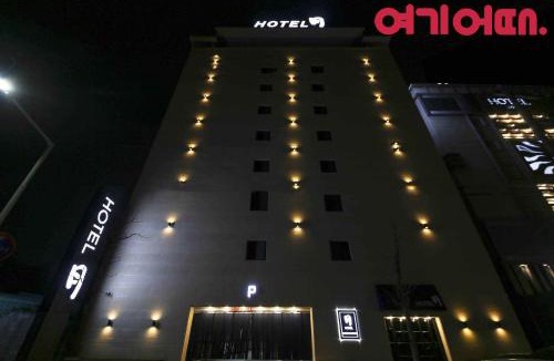 Cheonan Hotel | 월호텔