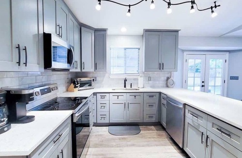 Northglenn House | $0 Fees-Modern Home; Easy to Downtown/Scenic Trail