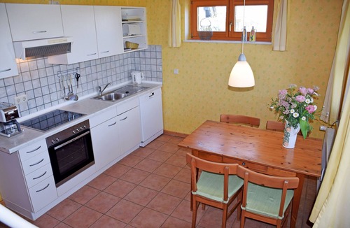 Lancken-Granitz Cottage | 01 Holiday apartment with garden terrace - Holiday apartments in the fishing village and under the