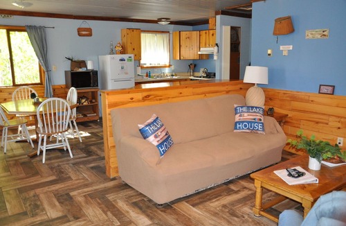Bayfield Cabin | 01) The Fishing Lodge