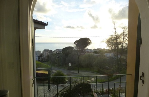 Cavi Apartment | (010028-LT-0089)Between Portofino and 5 Terre, among the olive trees and the sea
