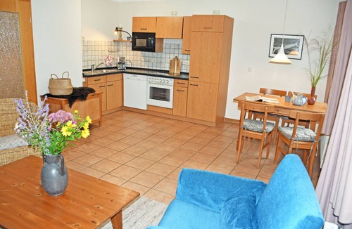 Lancken-Granitz Cottage | 03 Holiday apartment with garden terrace - Holiday apartments in the fishing village and under the
