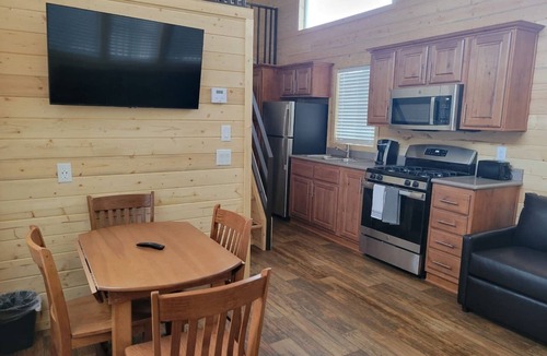 Valle Ski Chalet | 037 Tiny Home nr Grand Canyon Sleeps 8-South Rim