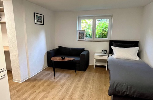 Schmiden Apartment | 05 Central & quiet with SmartTV